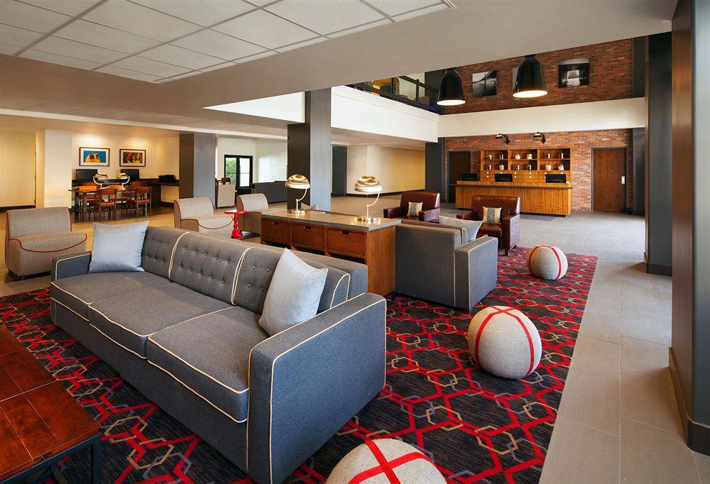 Four Points By Sheraton Phoenix South Mountain Exterior foto